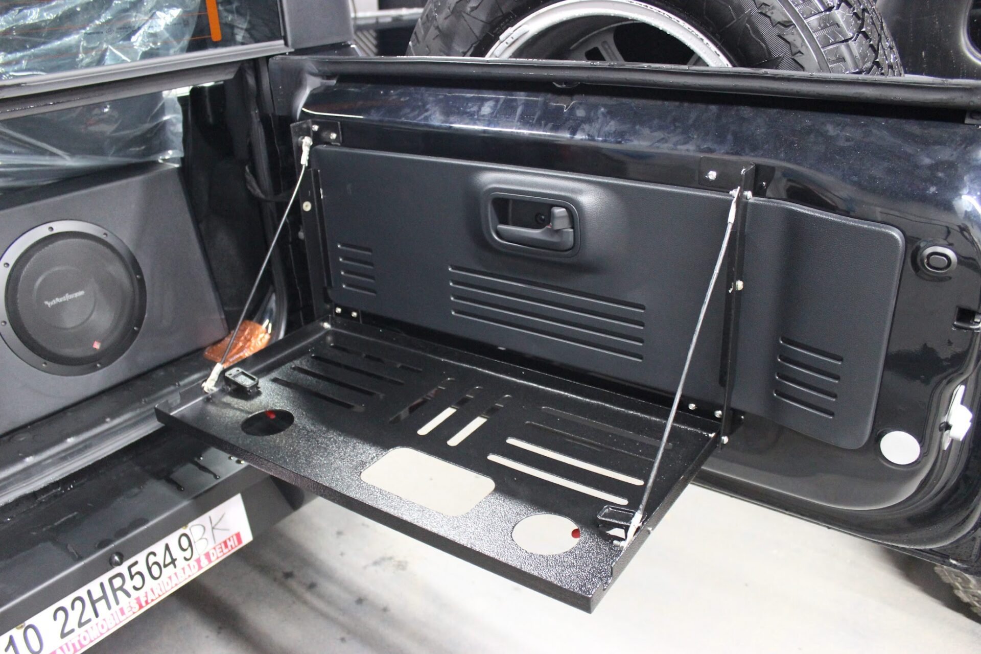 Rear Tailgate Tray XL for New Thar 2020+